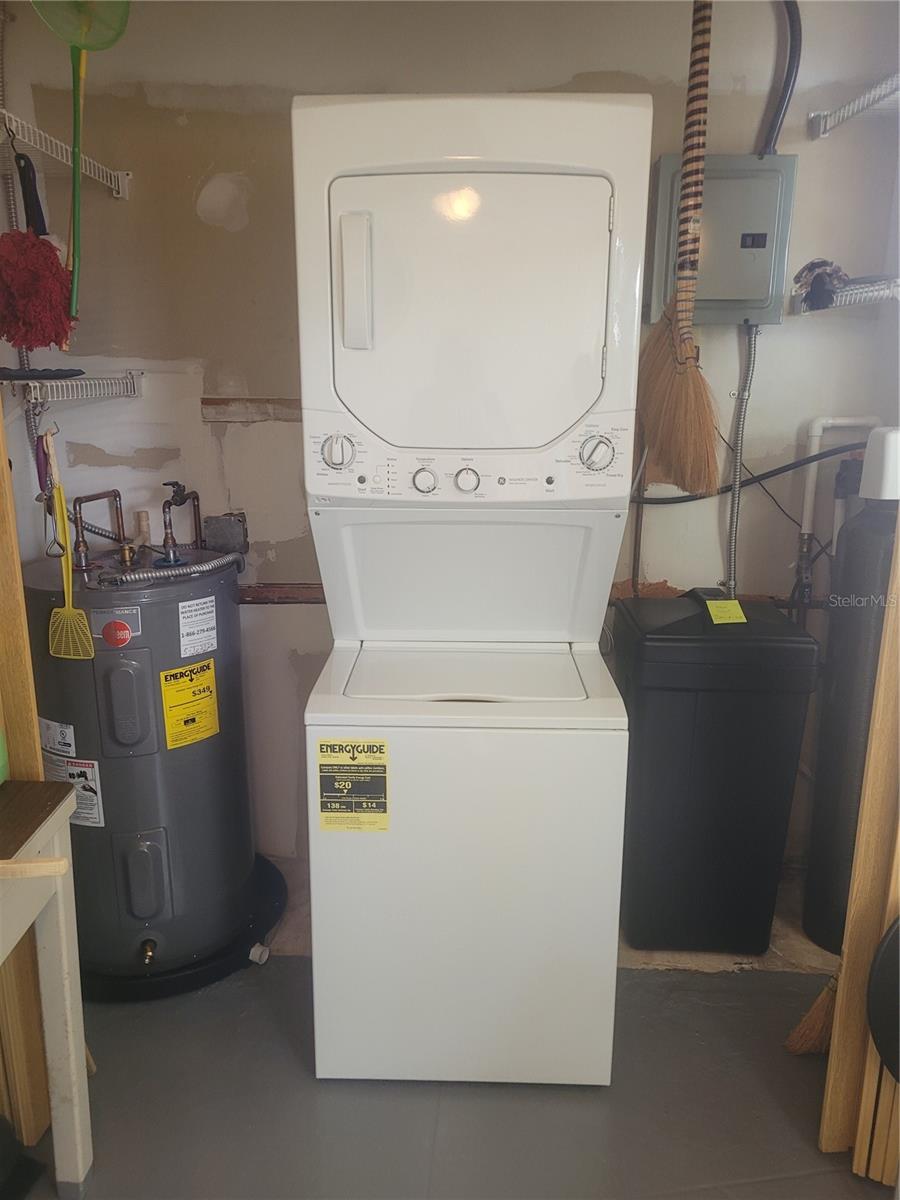 new stackable 3/2024 washer and dryer
