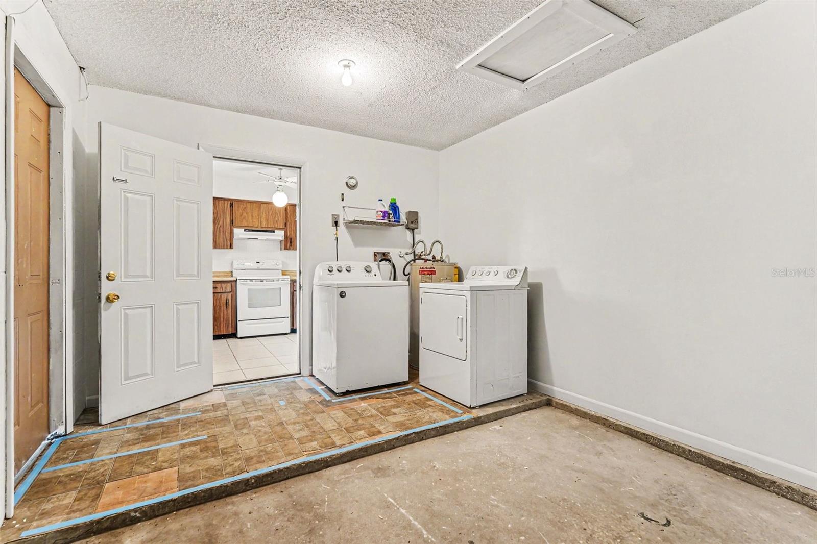 Laundry is in garage