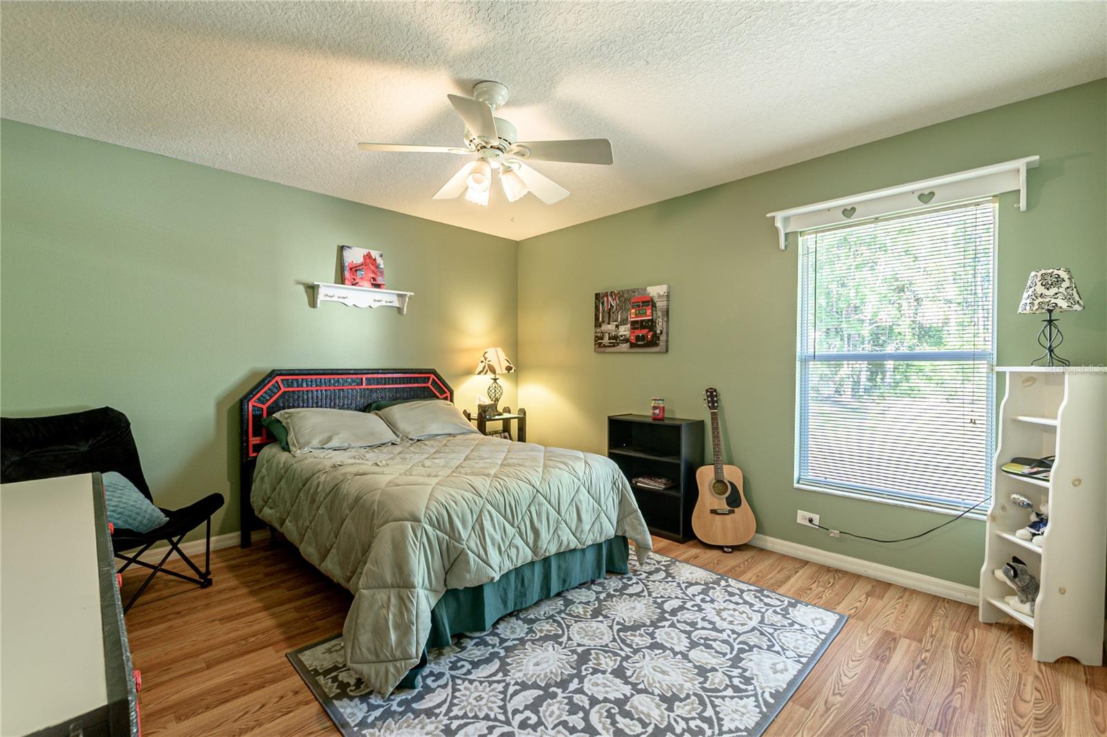 BEDROOM 2