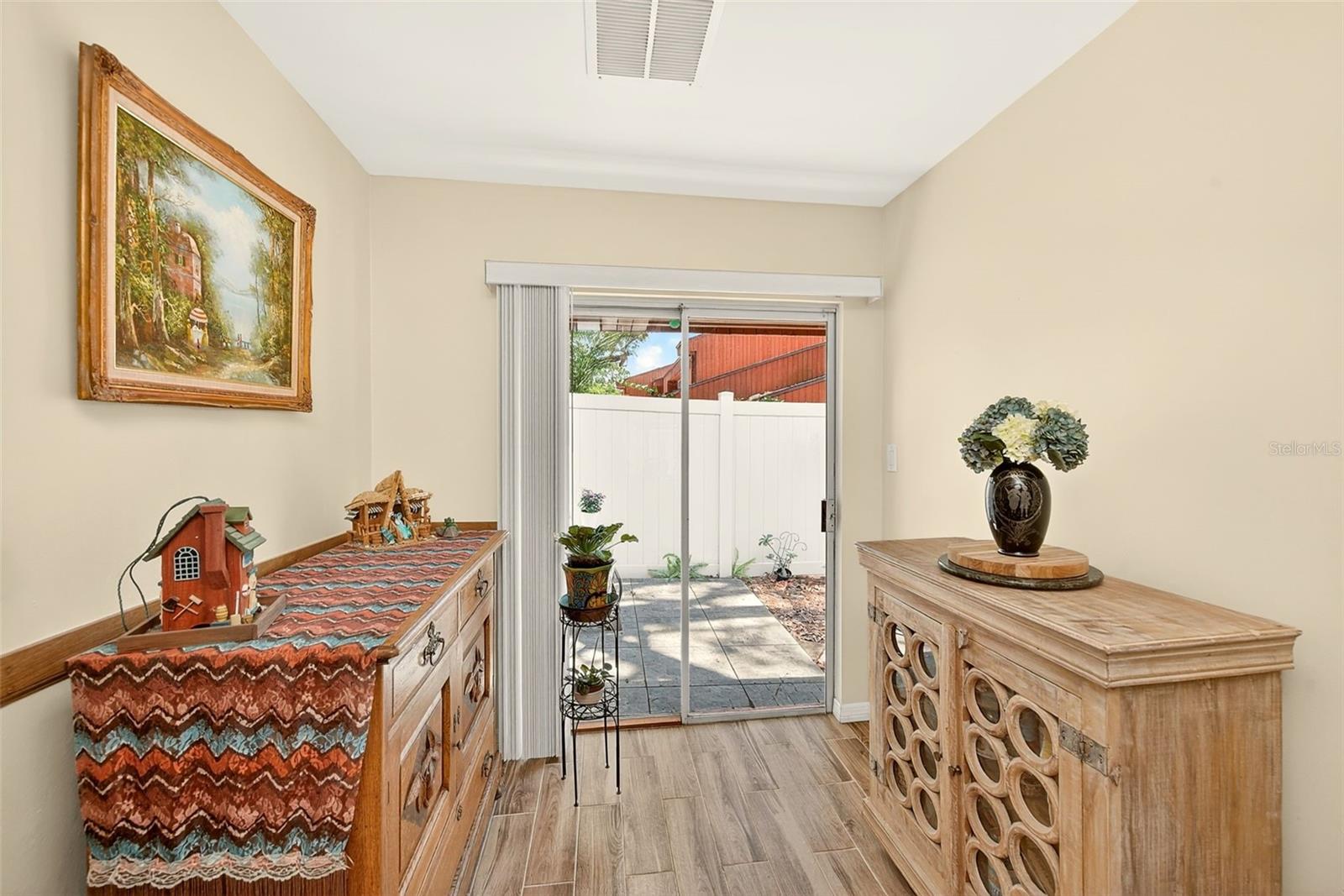 Extra space in kitchen can be eating nook also