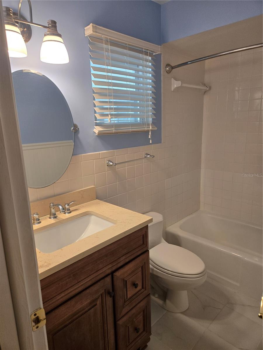TB8509657
