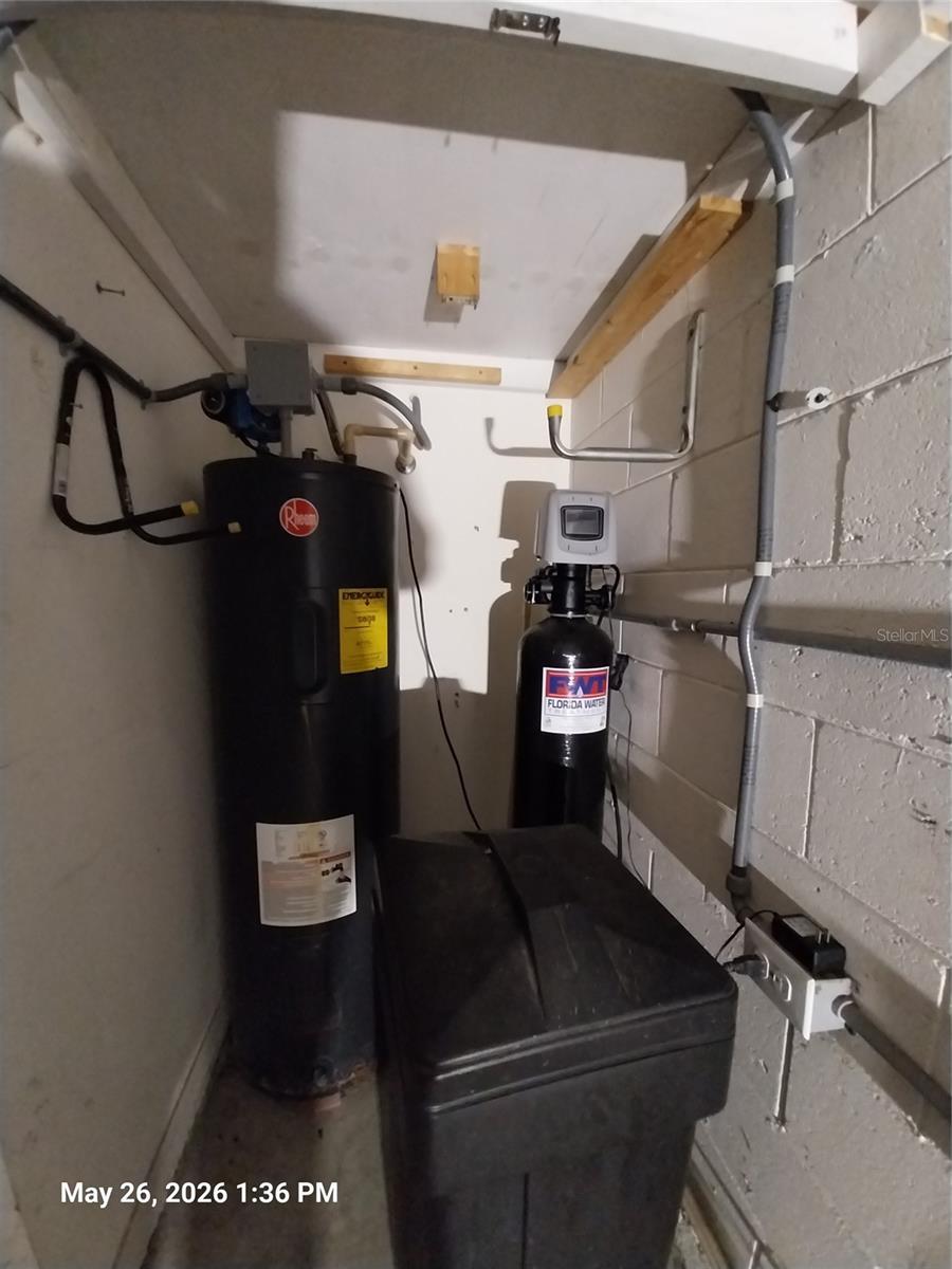 Hot Water Heater & Water Softner System