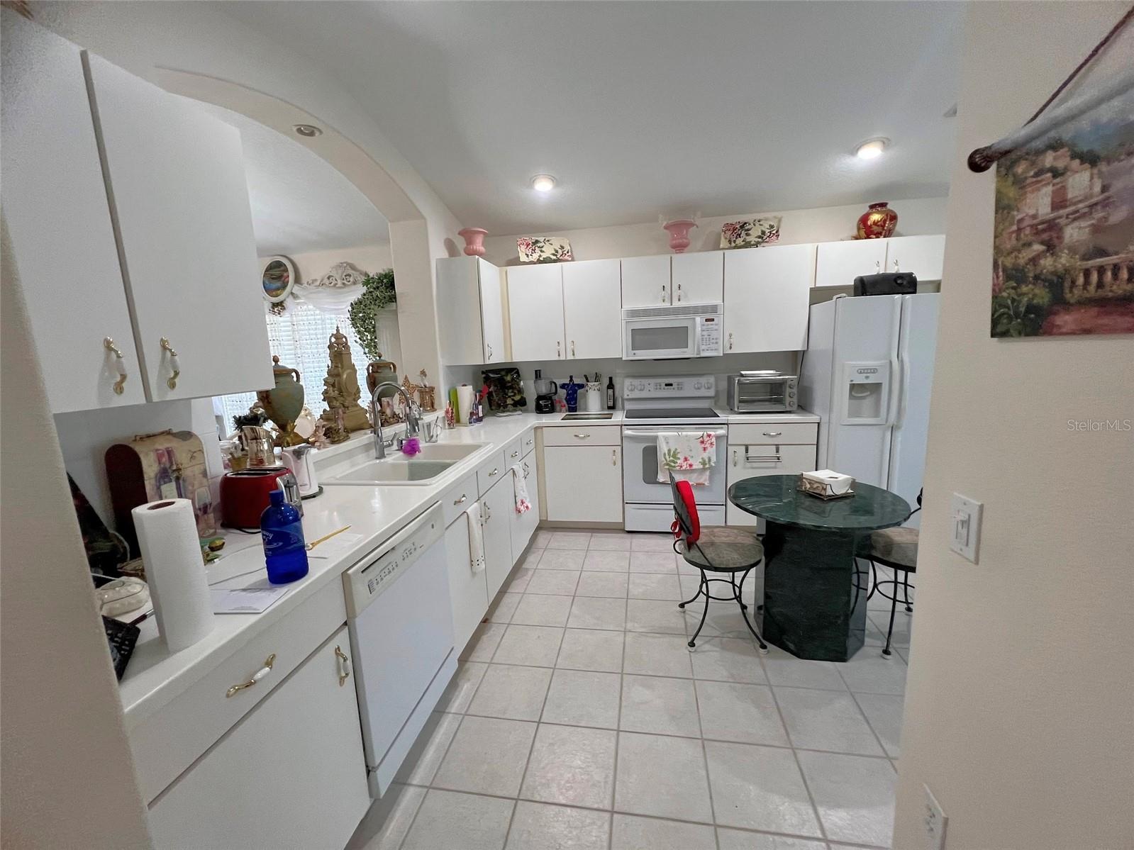 Bright Kitchen