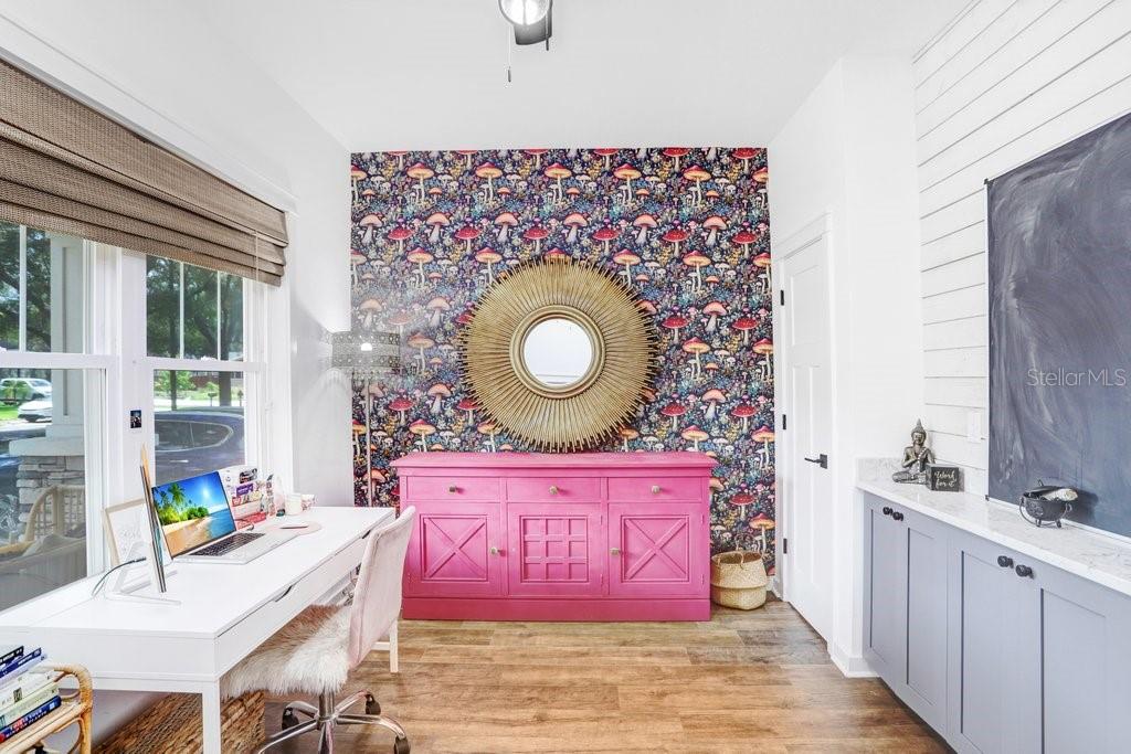 Office or bonus room