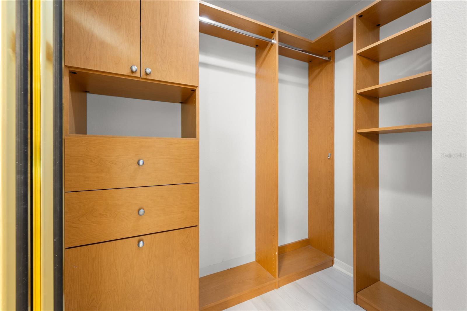 Walk in closet #2 (primary suite)