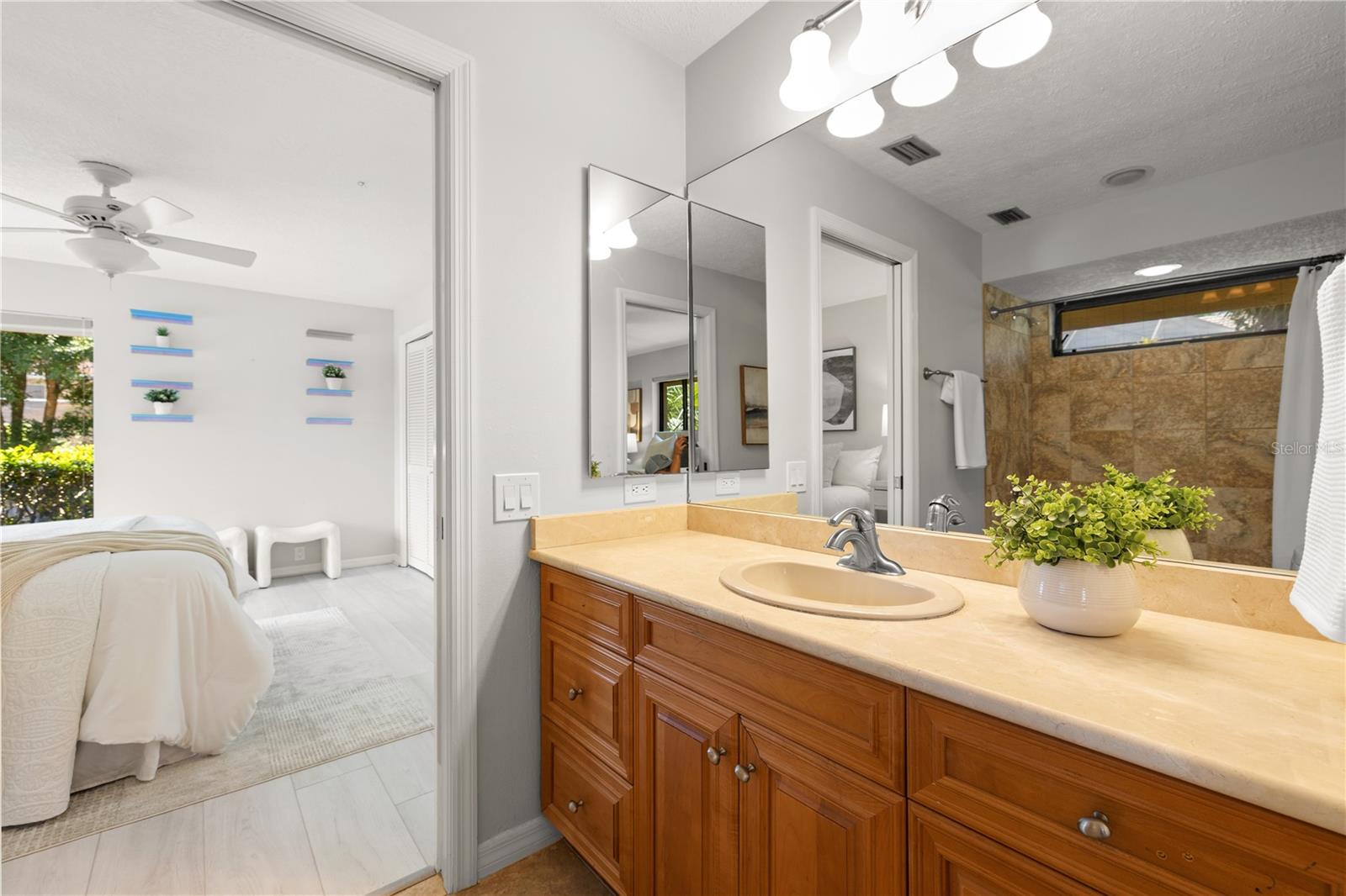 Jack & Jill Bath