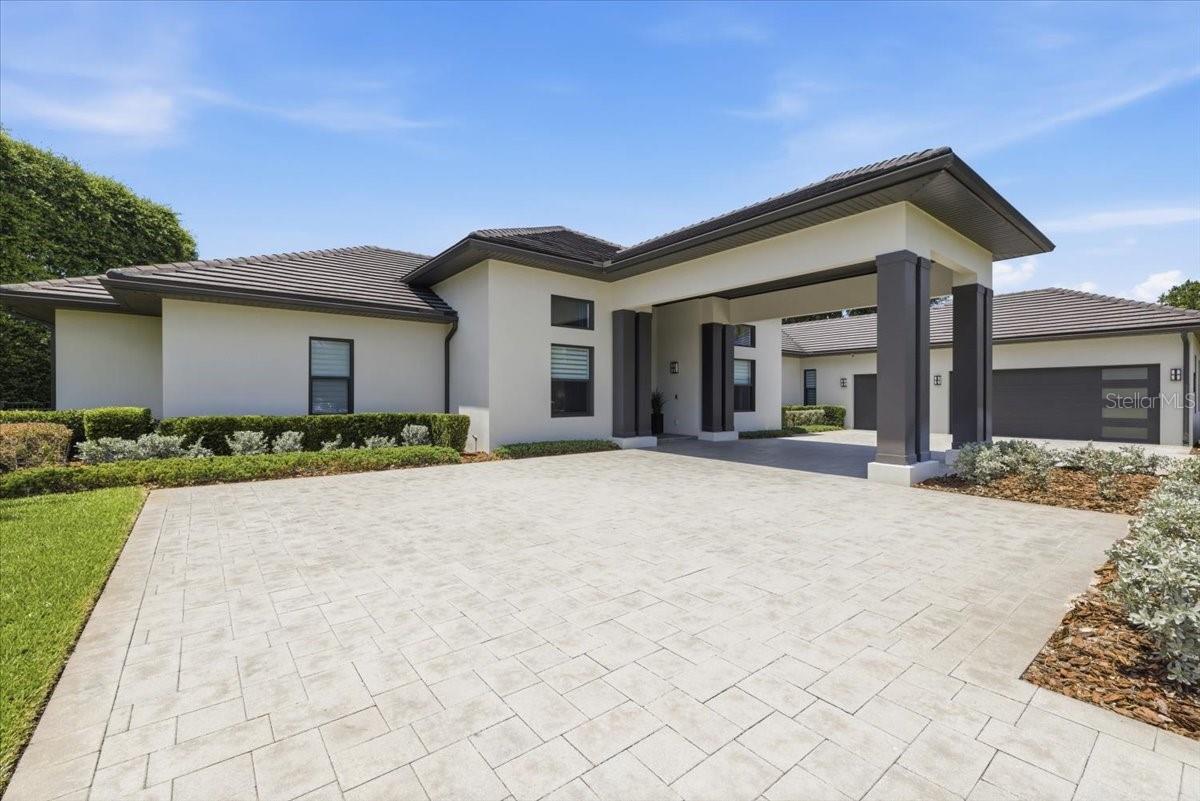 Stunning Paver Detail & Modern Structural Detail