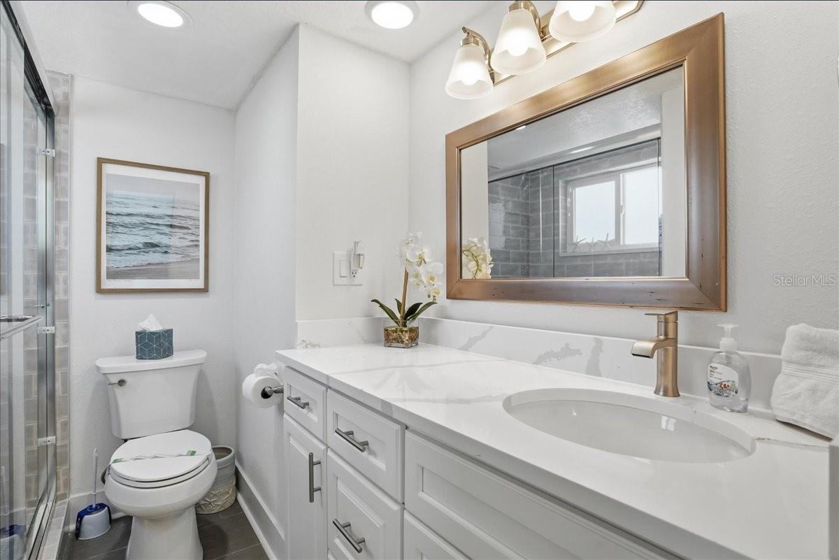 Primary ensuite bath