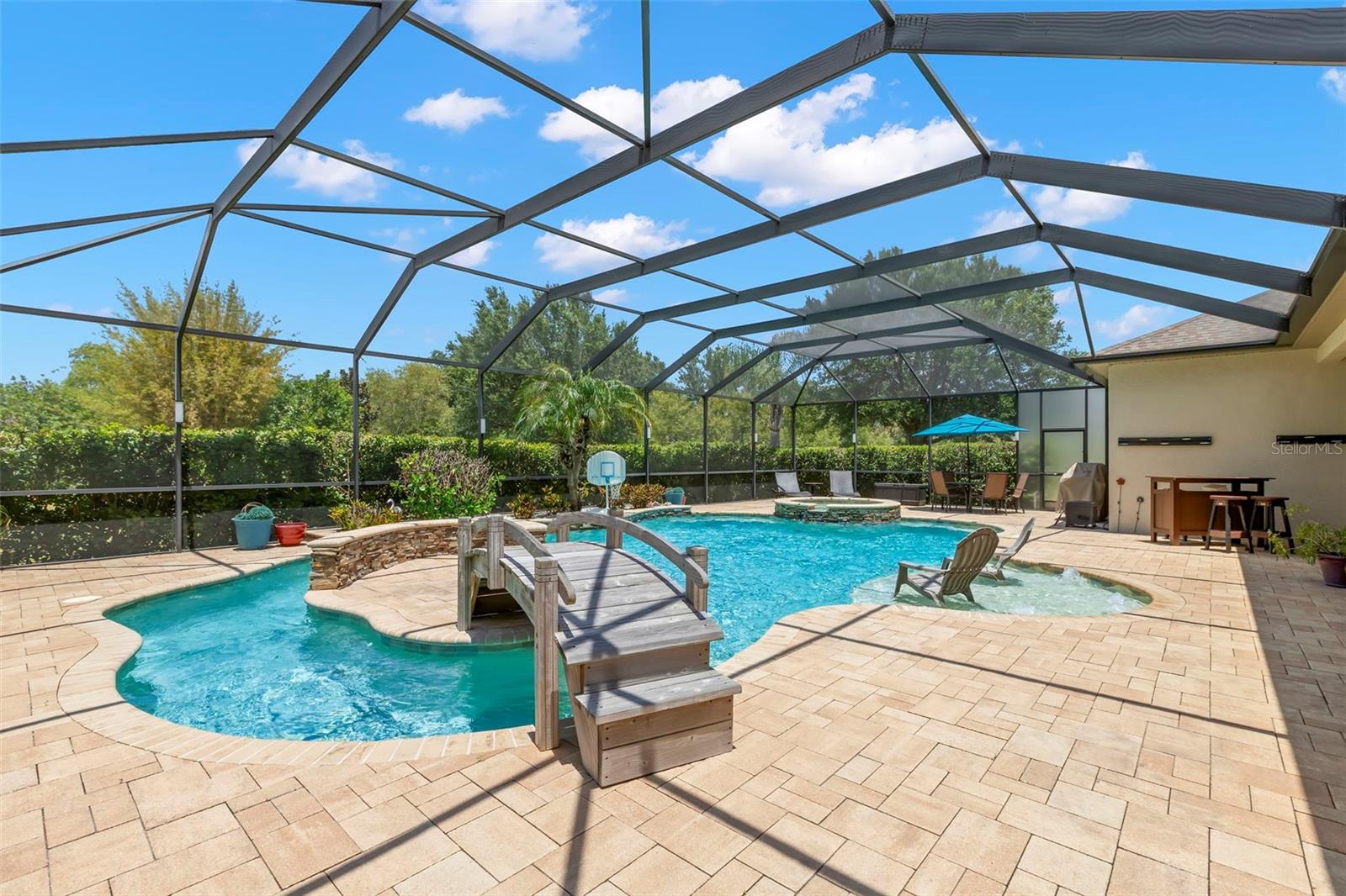 Private Pool with Lazy River and Spa