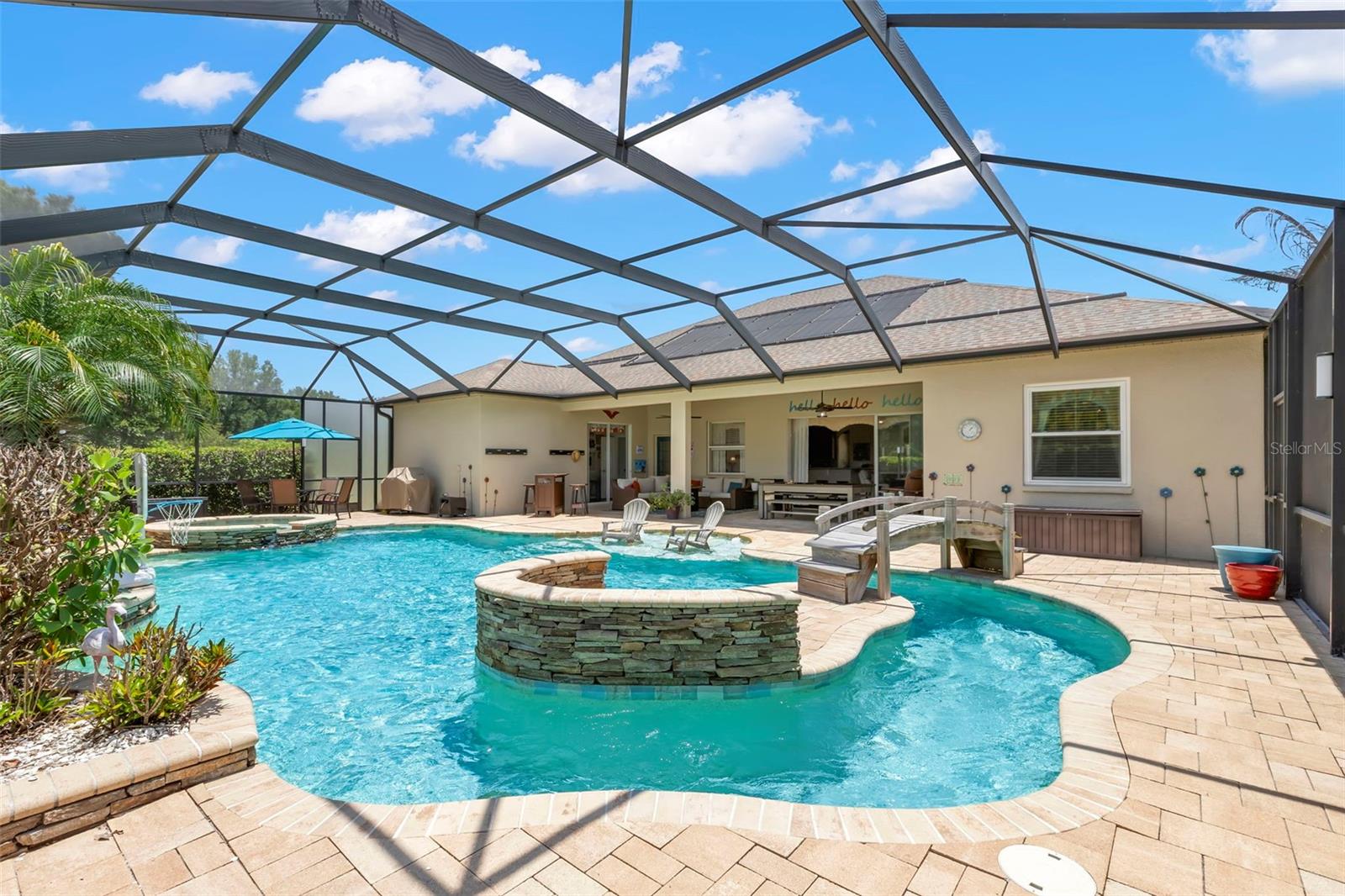Private Pool with Lazy River and Spa