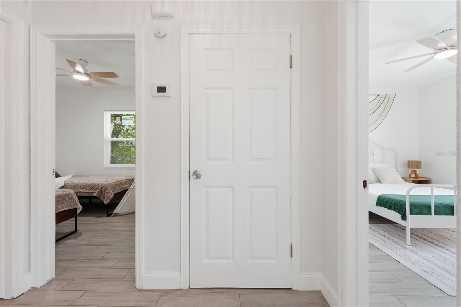 Smart split bedrooms layout