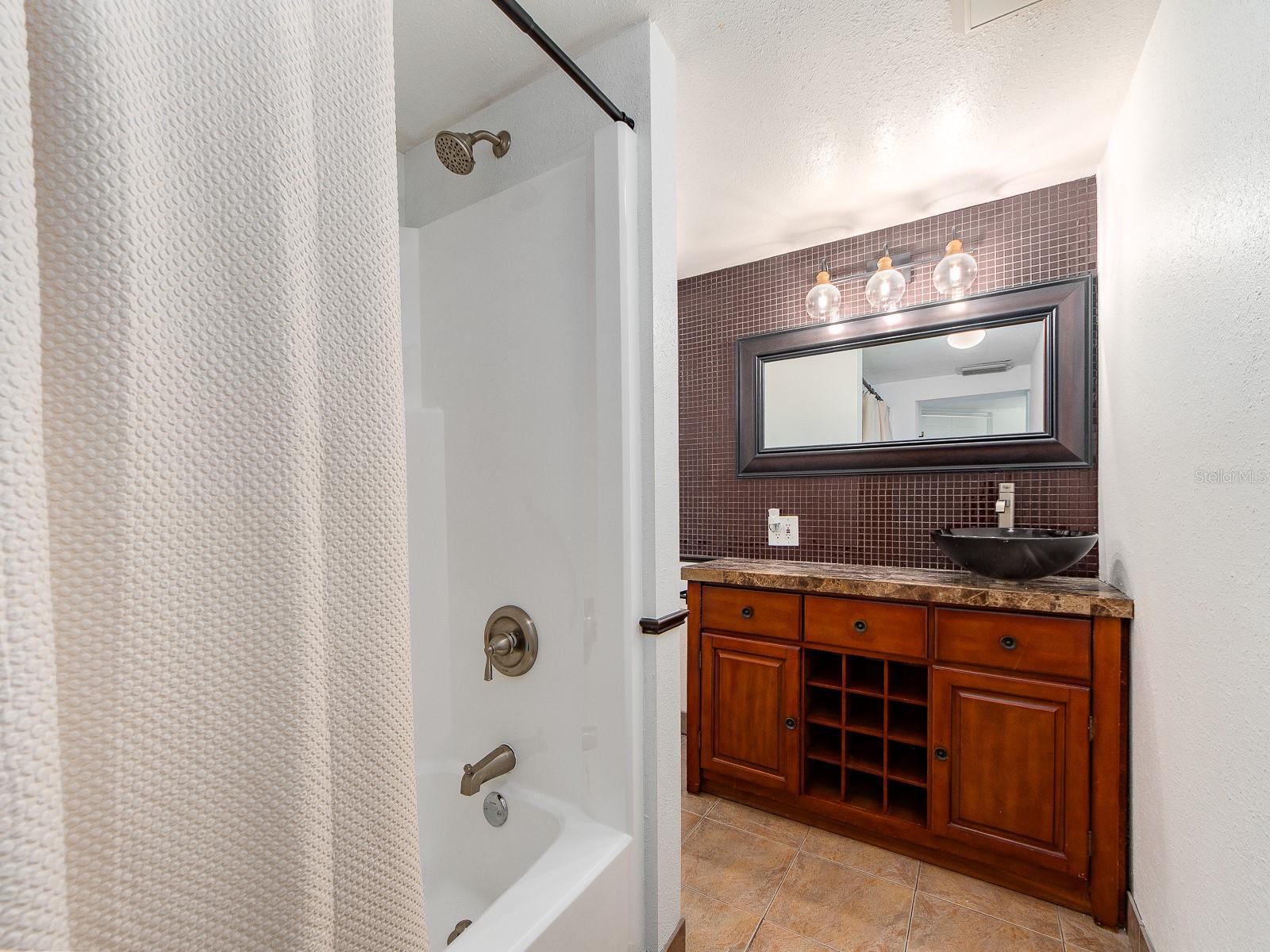 Ensuite bath