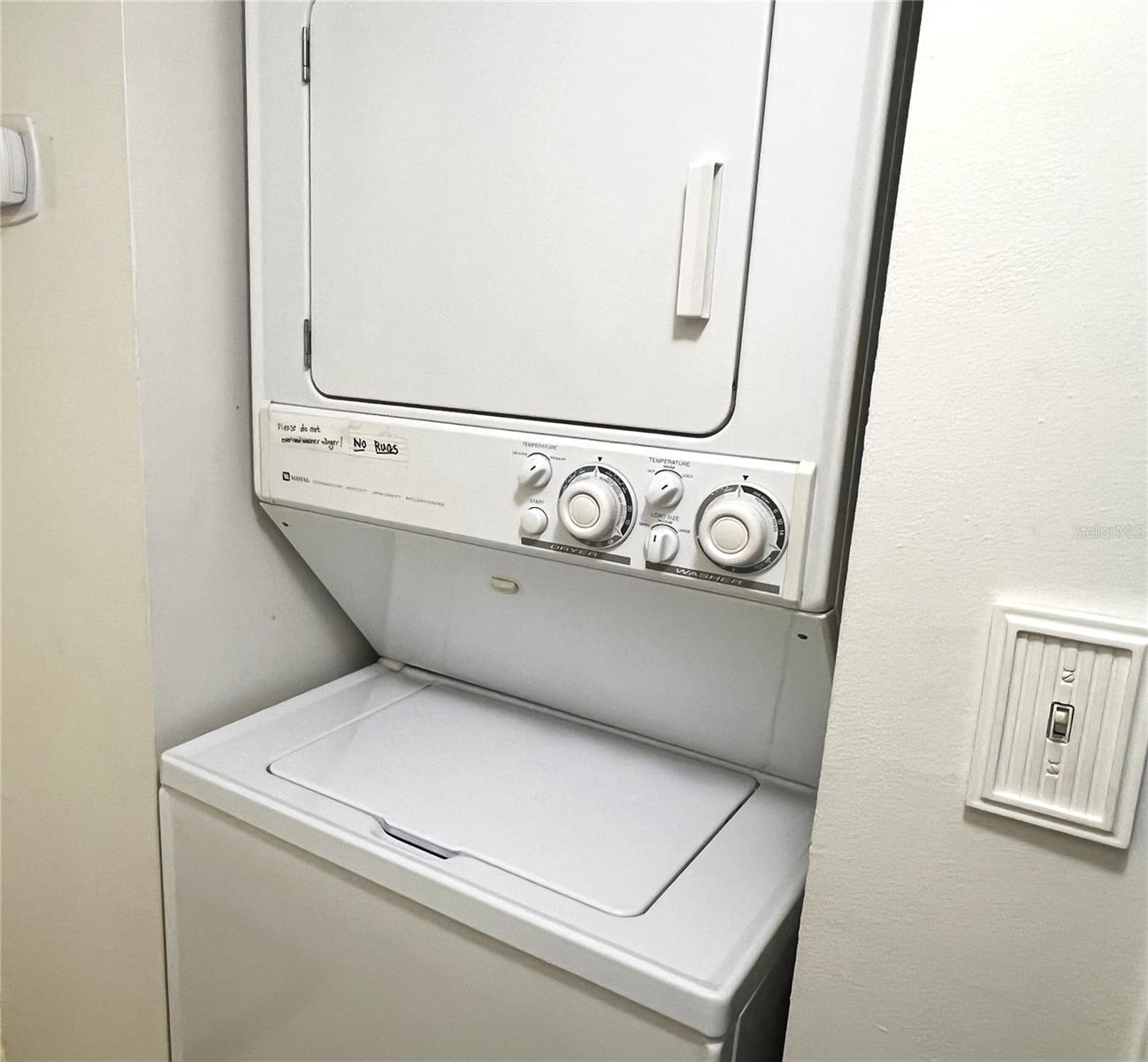 WASHER/DRYER CLOSET IN HALL