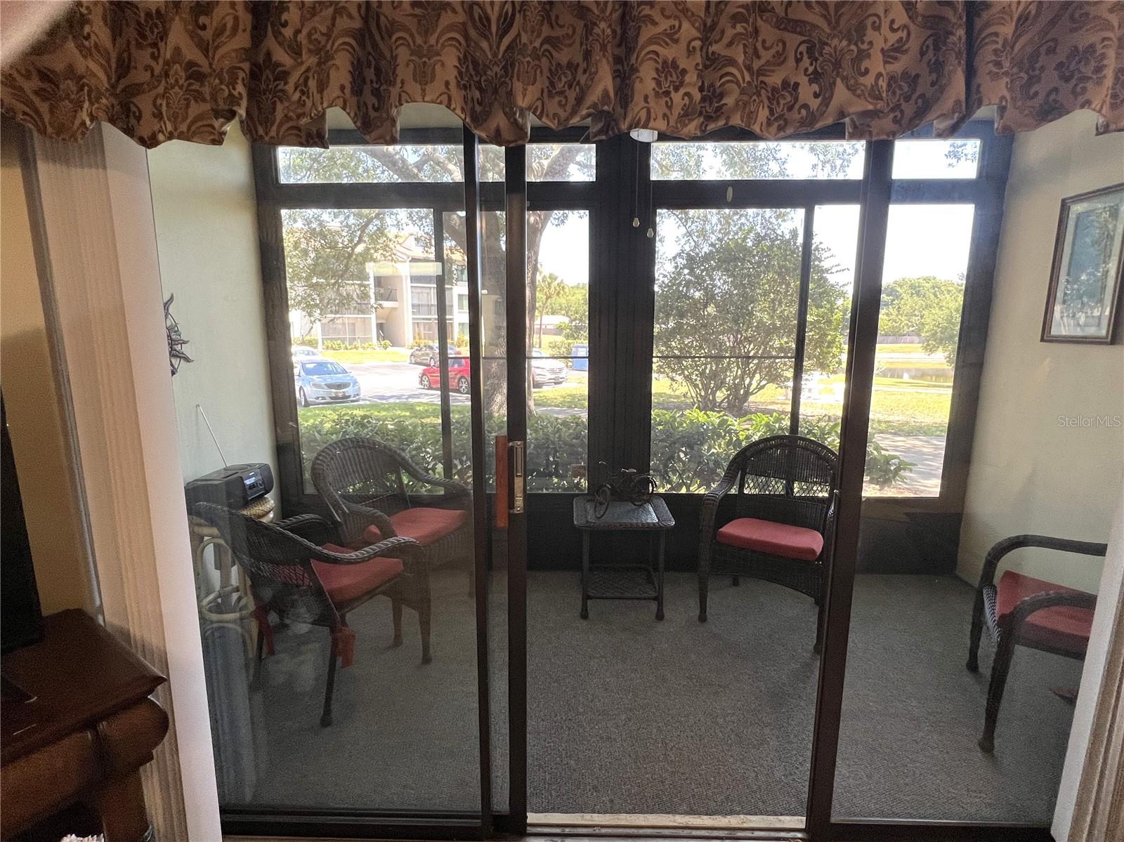 LANAI FROM LIVING ROOM