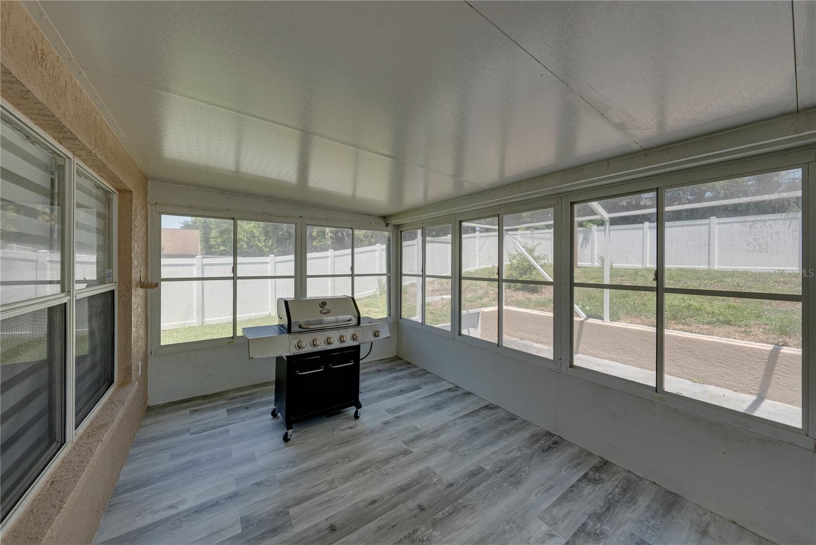 Covered Lanai/Florida Room