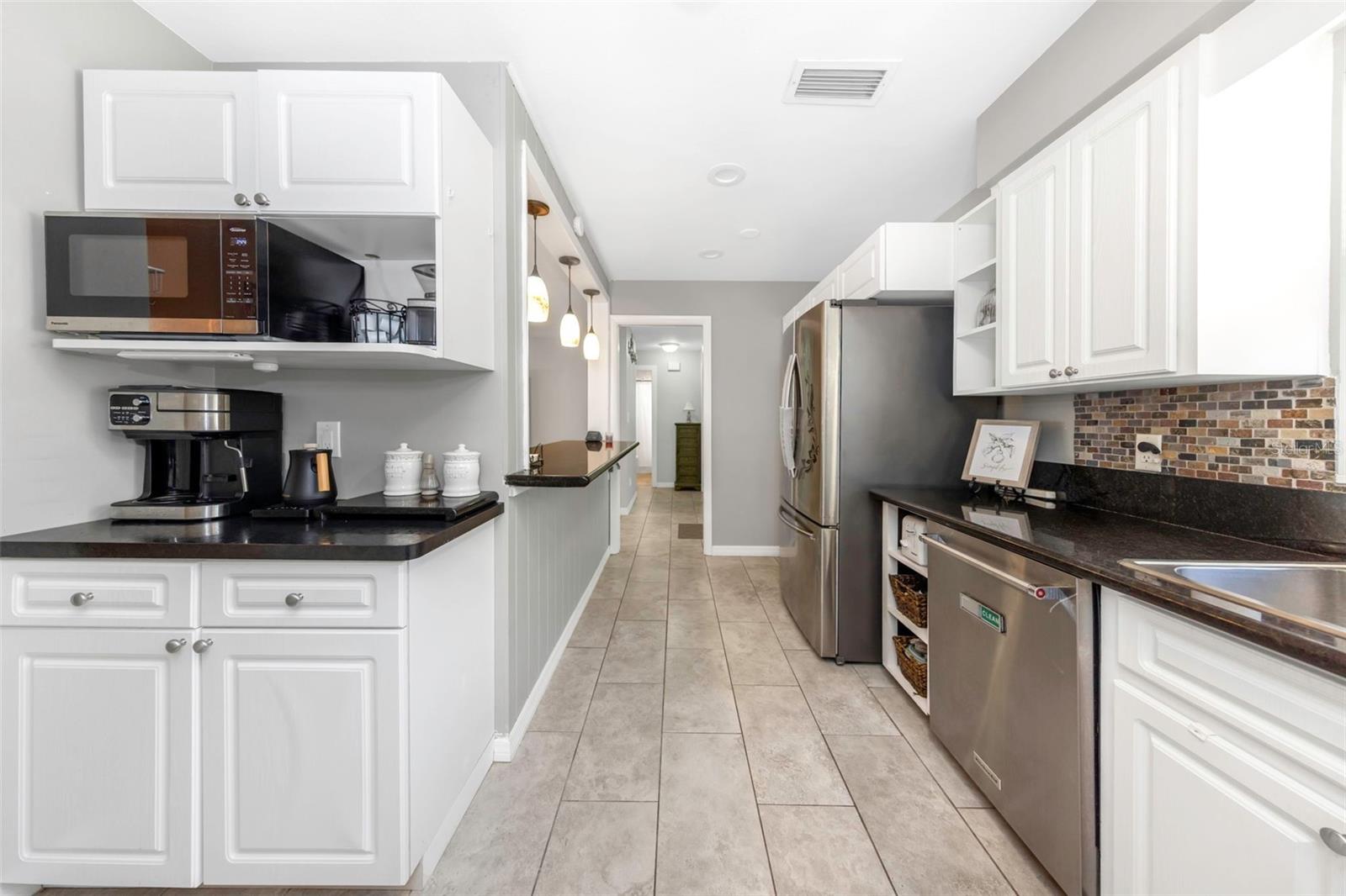 Kitchen - Left View