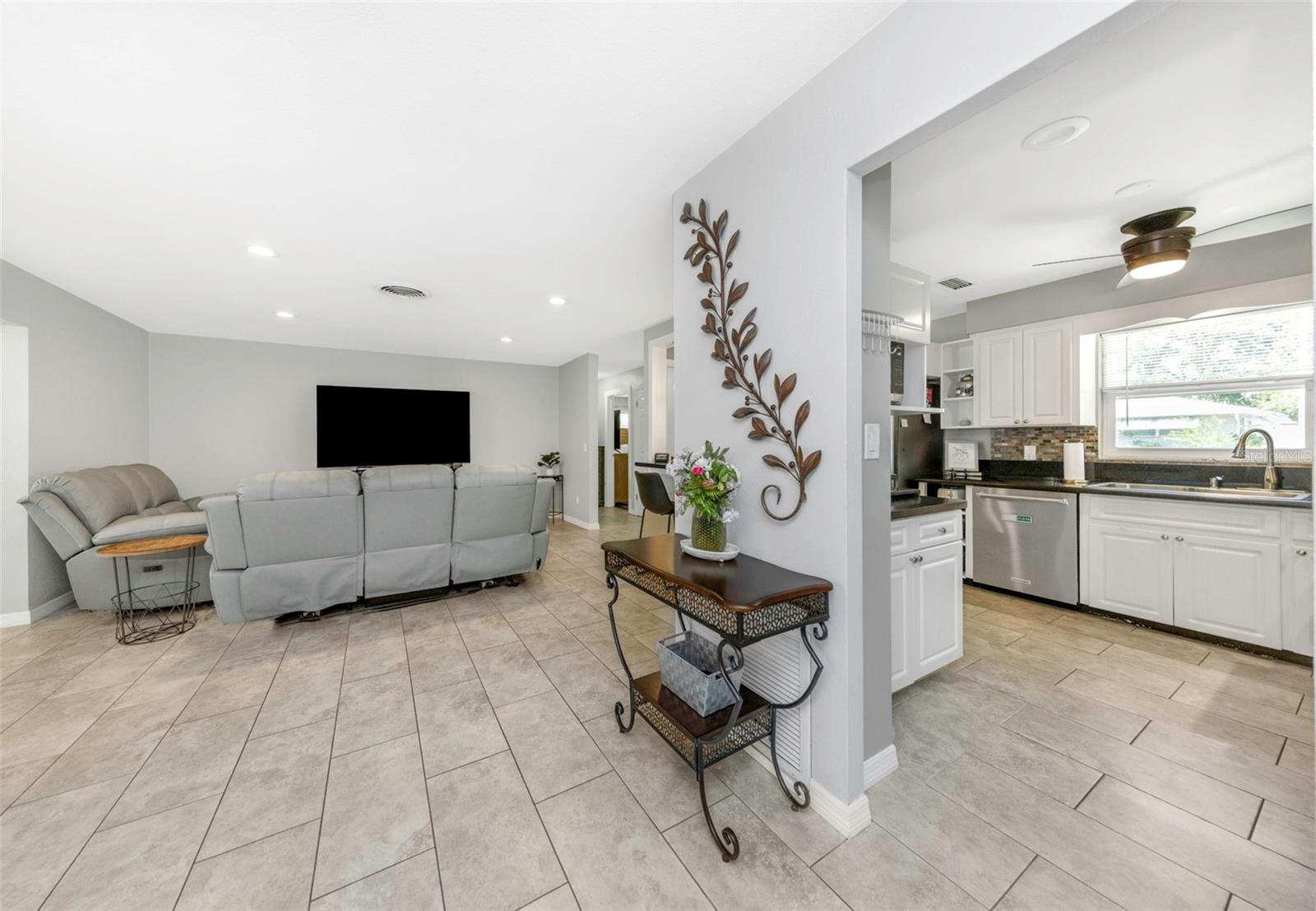 Dinette - Reverse View