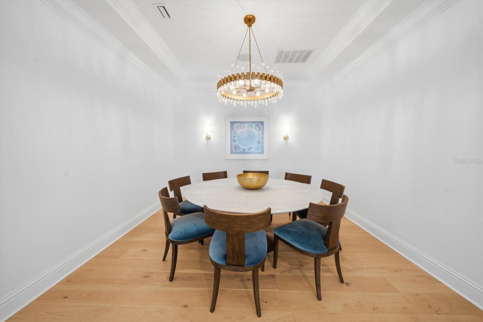 formal dining room fitting 10-12 seats