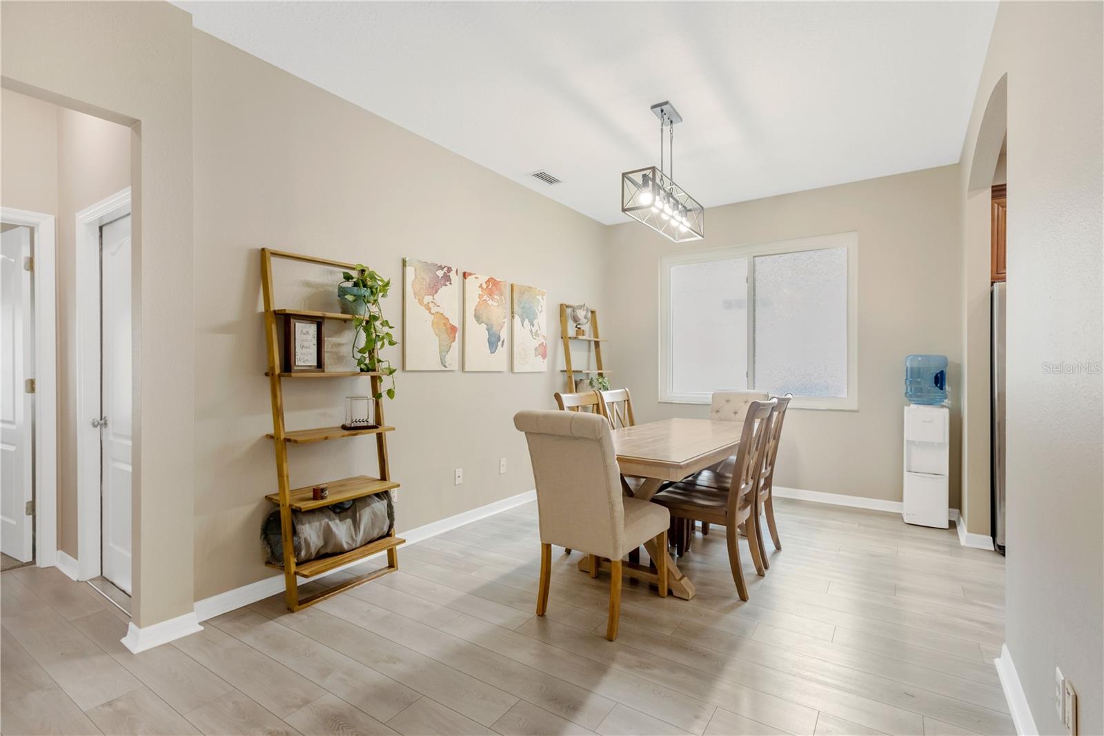 Very Spacious Formal Dining Room