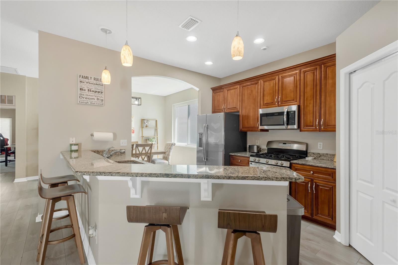 Large Breakfast Bar in Kitchen