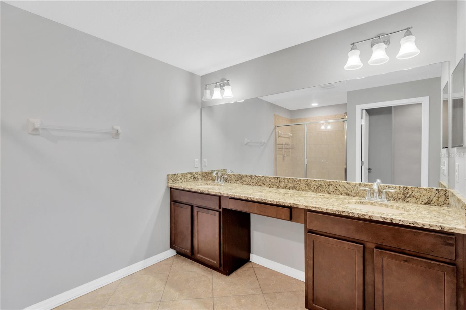 Primary En-Suite