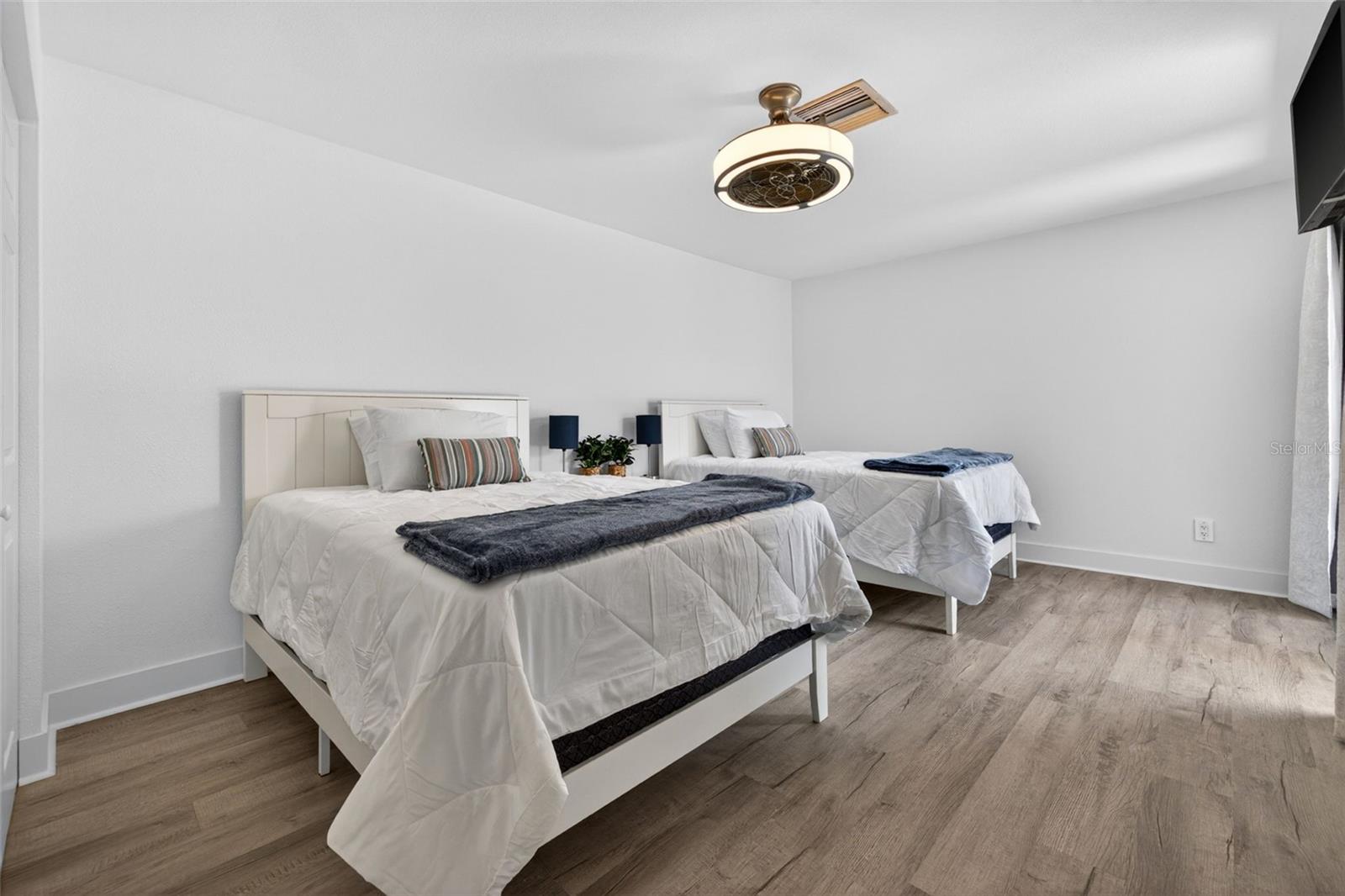 2nd Bedroom