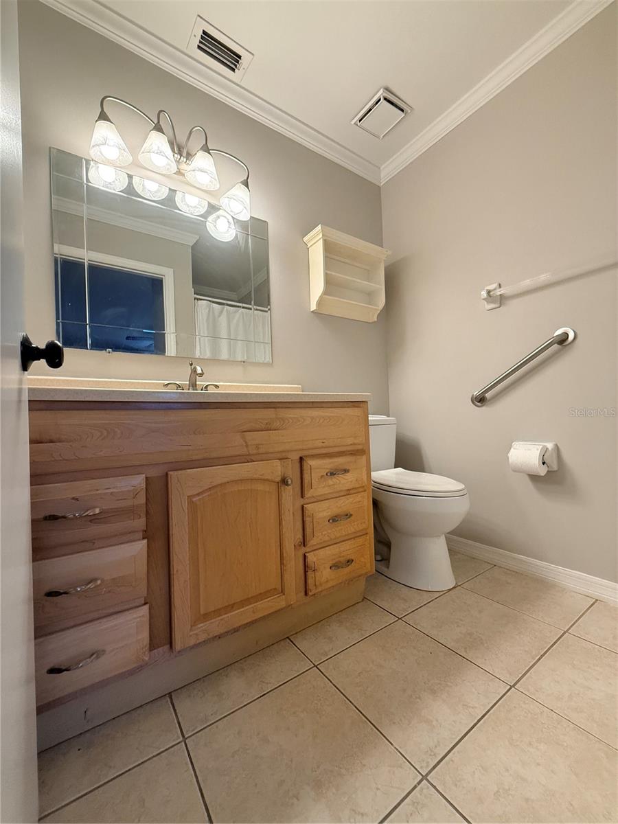 Master Ensuite Bath