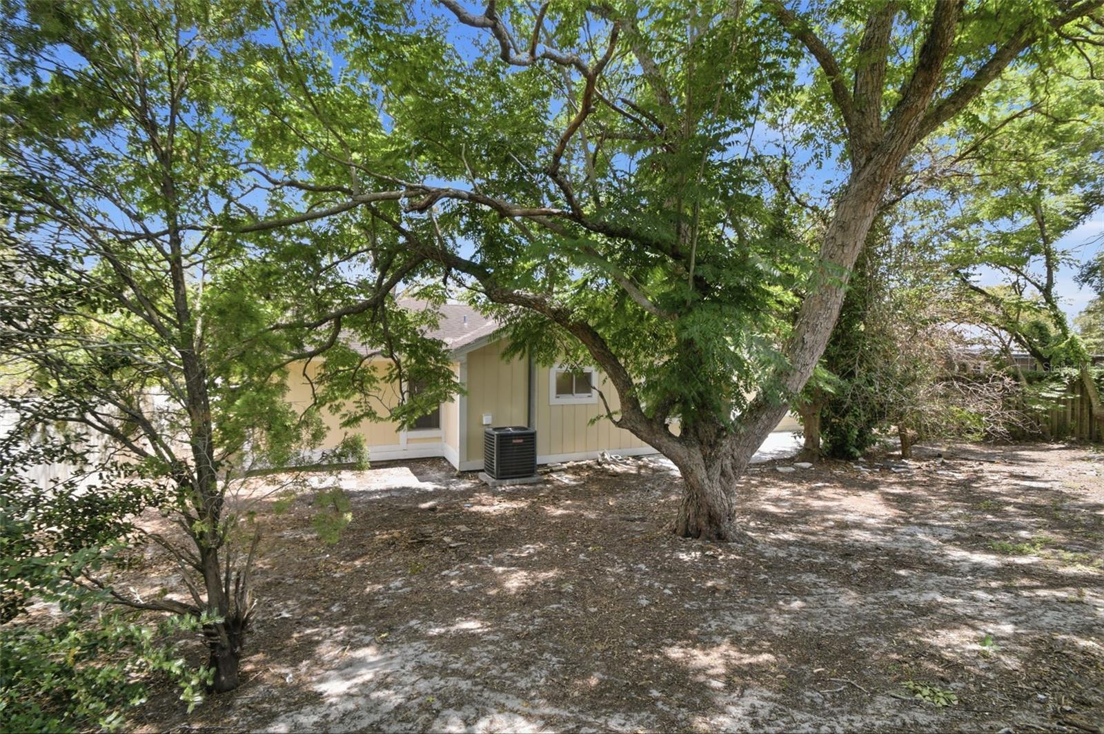 O6408960