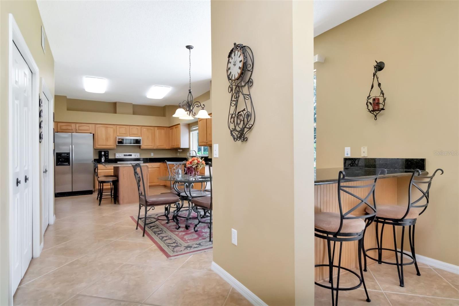 Convenient Kitchen Breakfast Bar