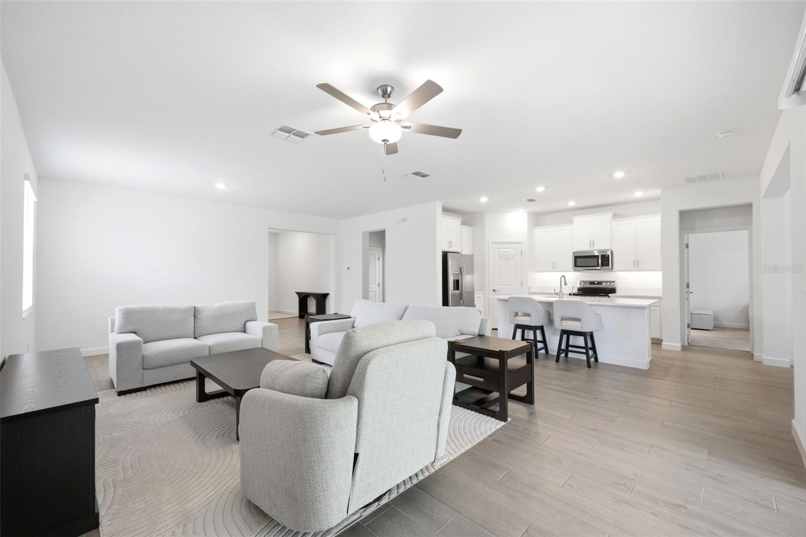 Living/Kitchen