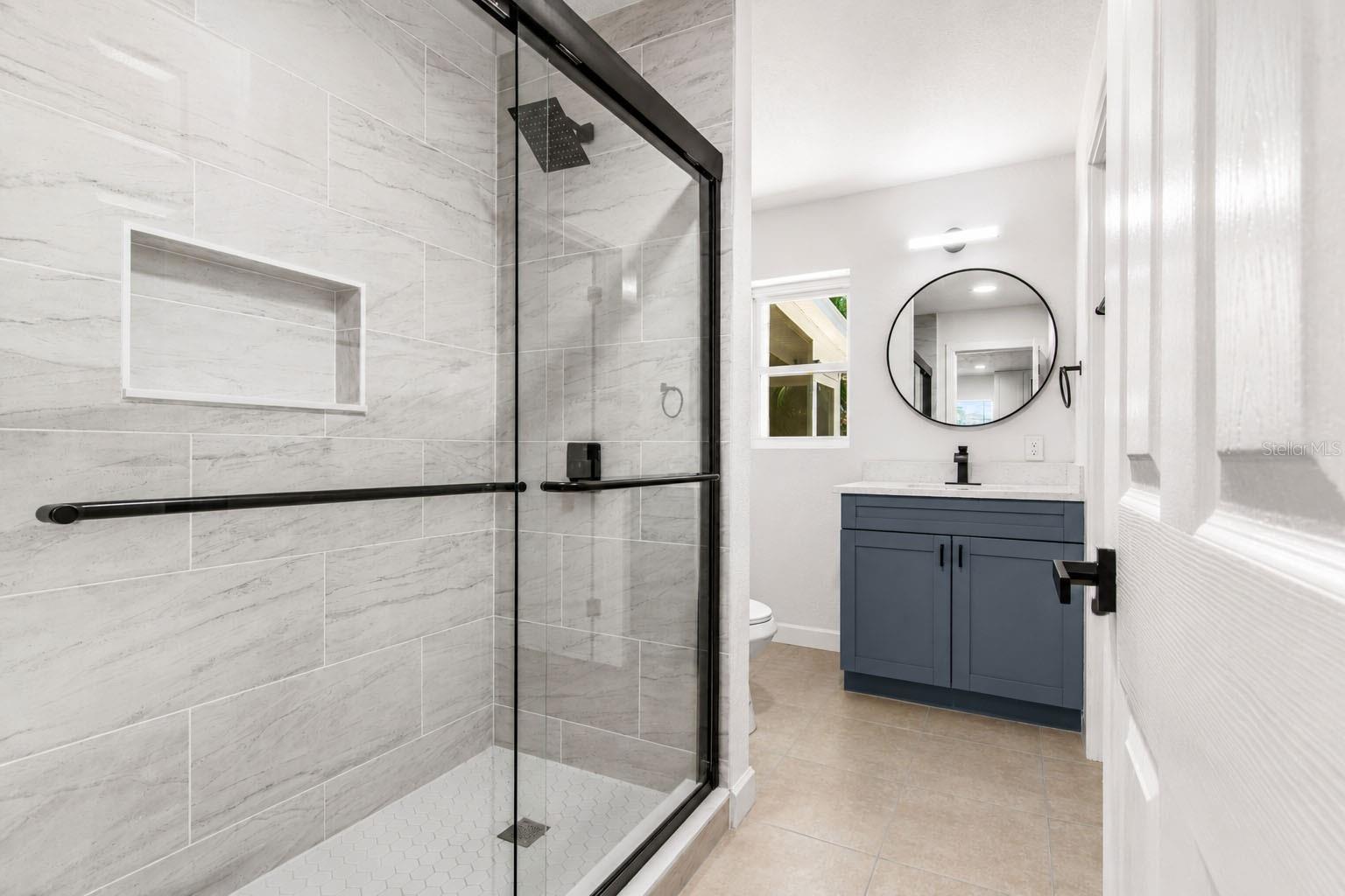 Updated bathroom with modern finishes