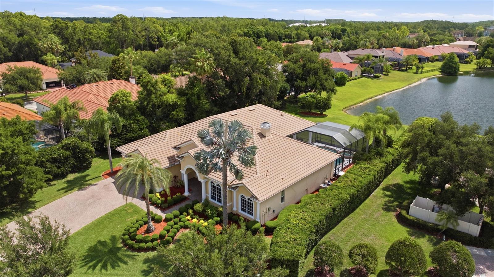 TB8510127