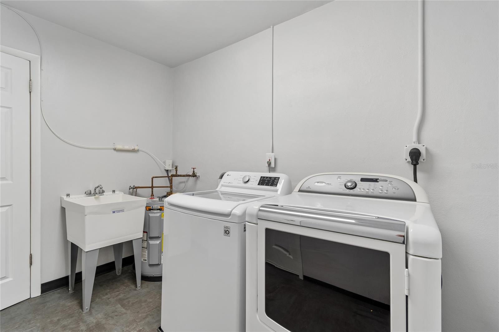 A/C Laundry Room