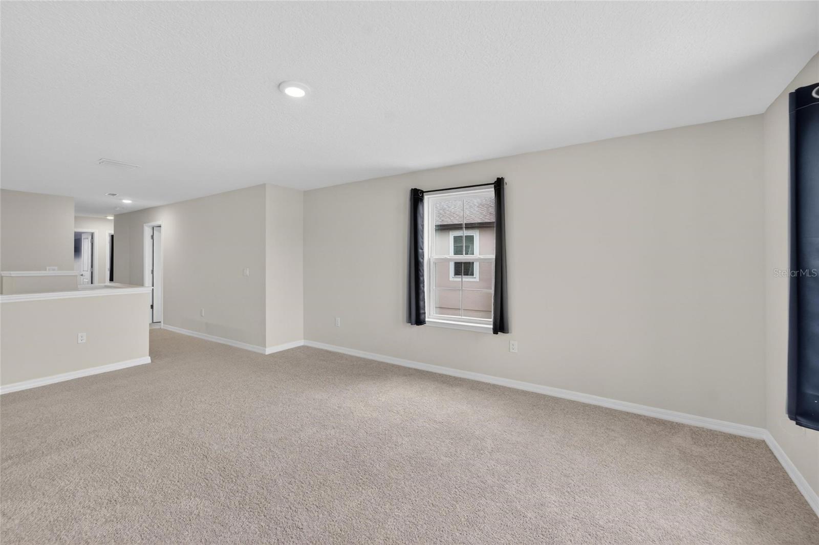 Huge loft area with tons of options for use!