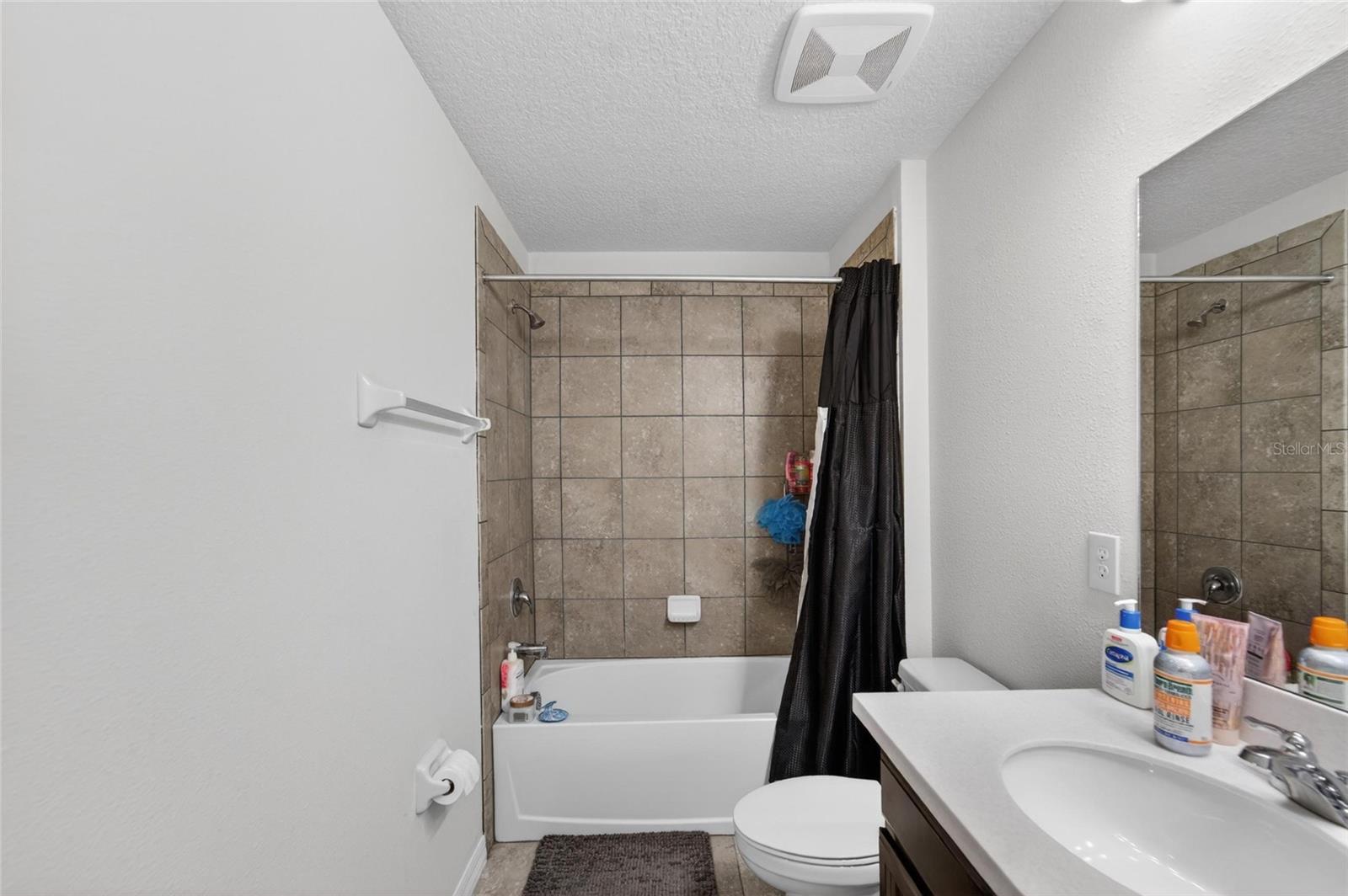 Full bathroom #3
