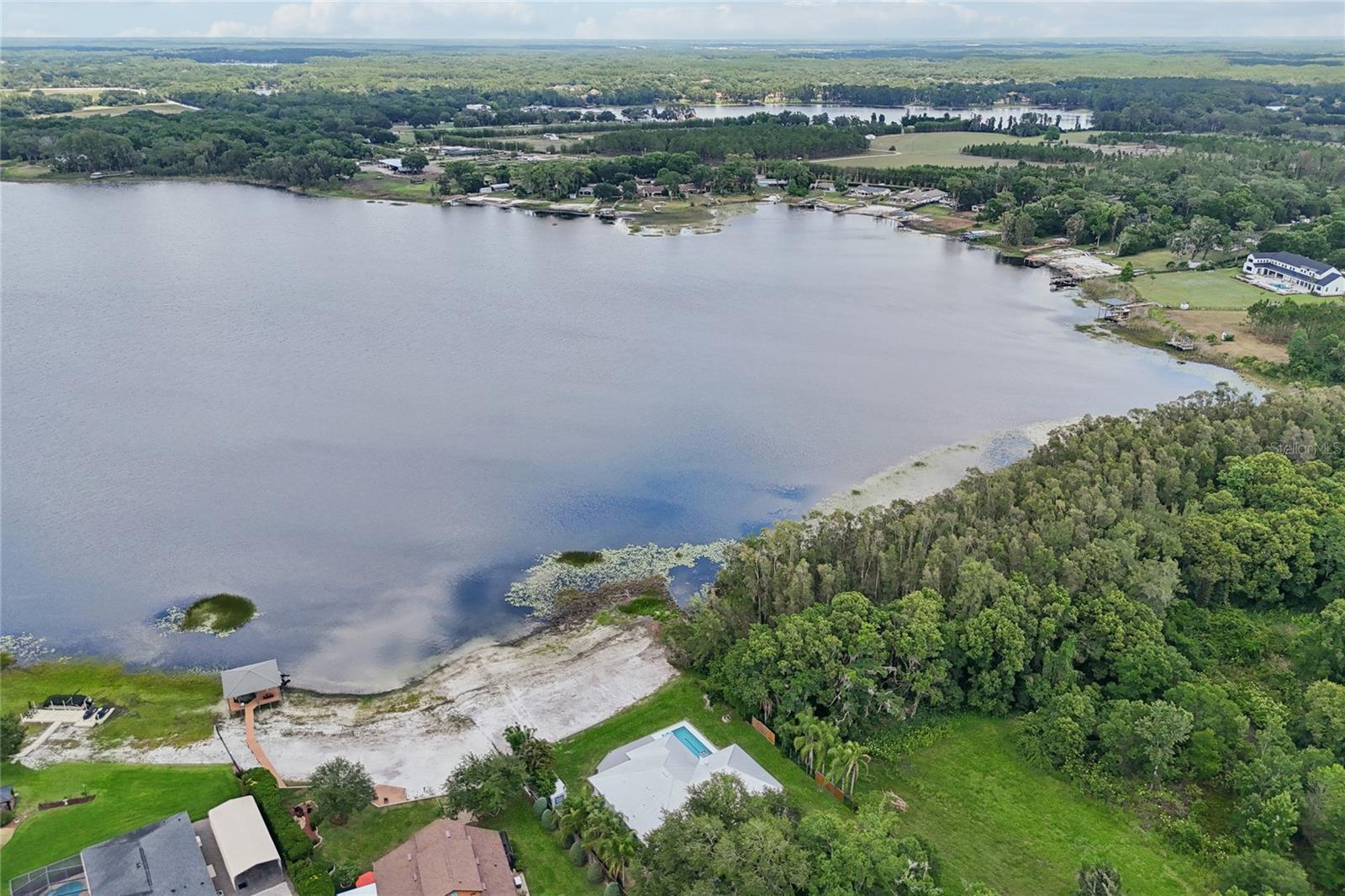 Lake Calm / Privacy