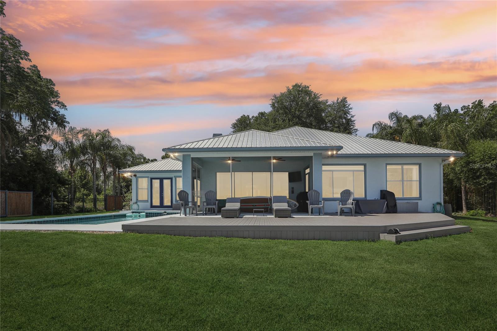 Twilight - Backyard / Pool / Deck