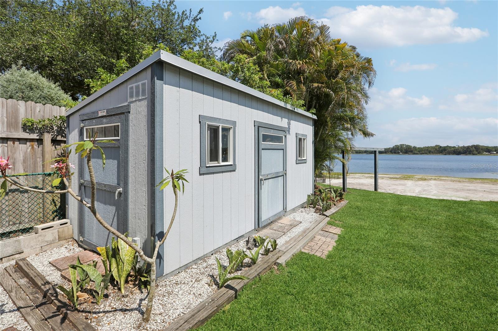 Storage Shed (11 x 17)