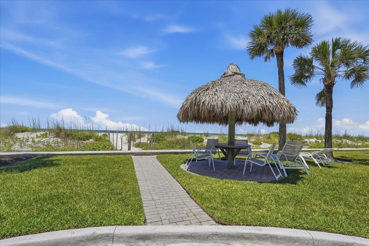 DIRECT BEACH ACCESS