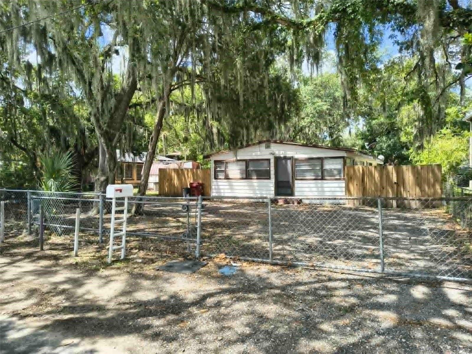 611 Short St, Plant City