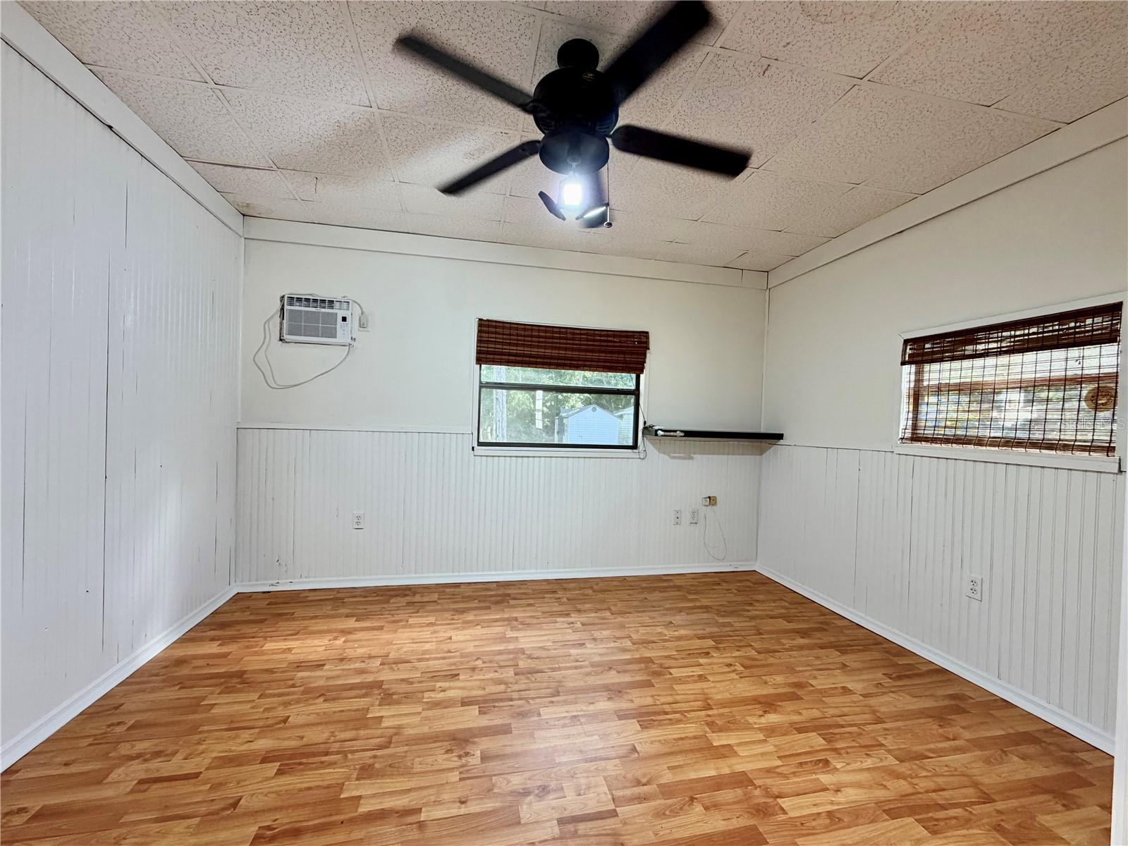 Bonus room/Office