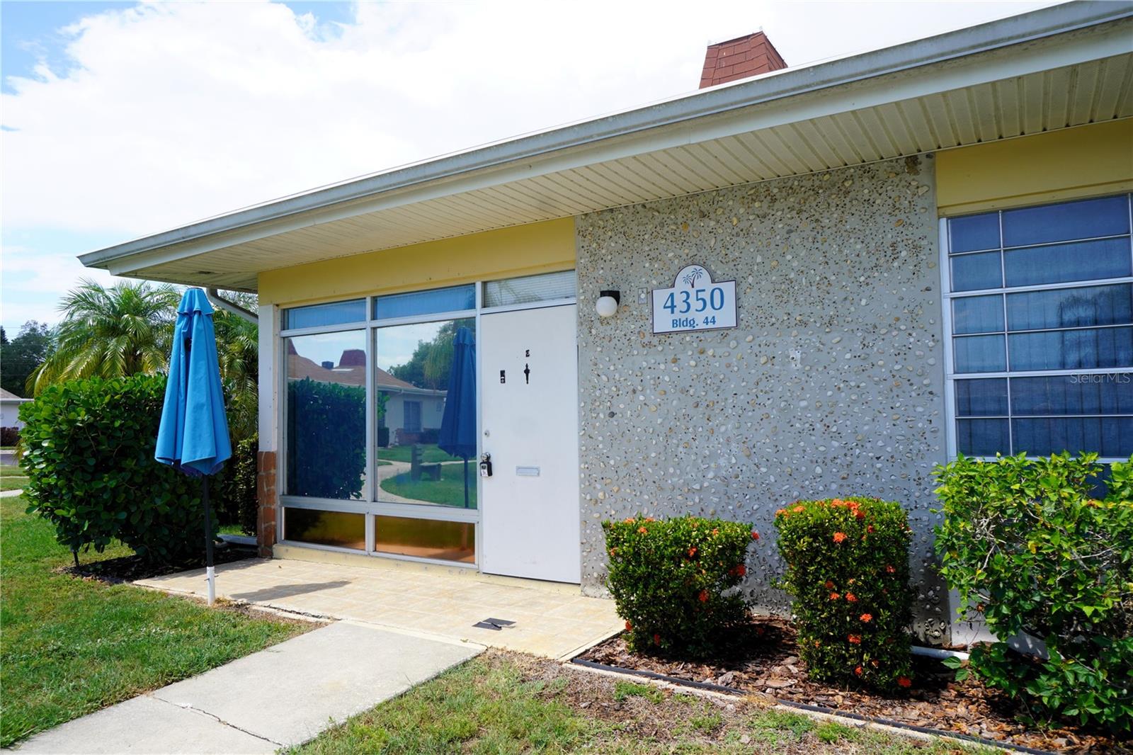 4350 Tahitian Gardens #E