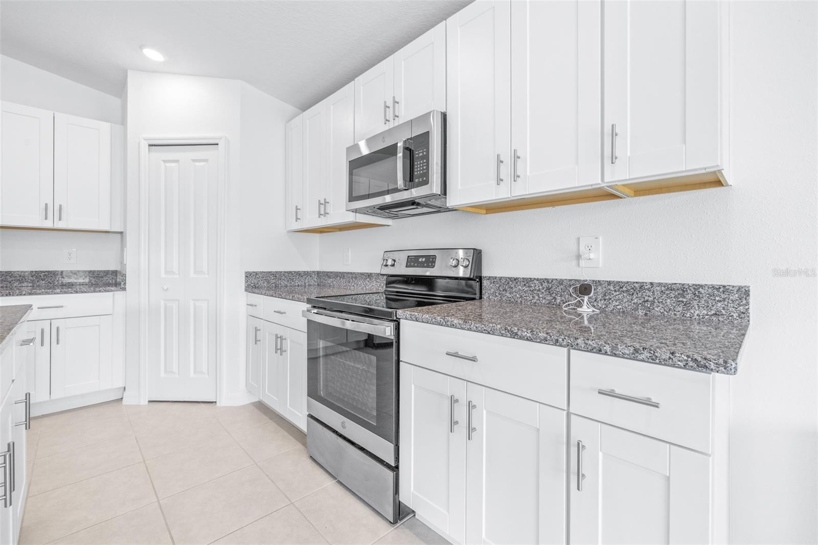 Kitchen 13x16
