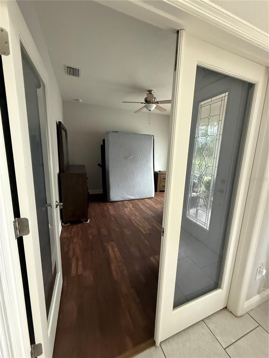 Downstairs Bedroom (5)