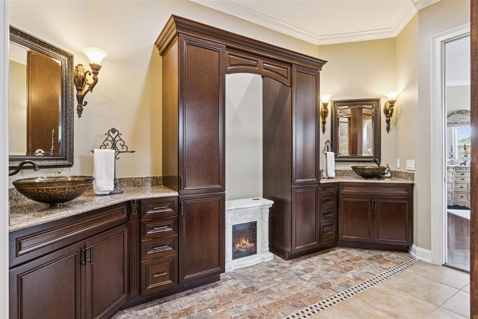 Primary en suite split dual vanities.