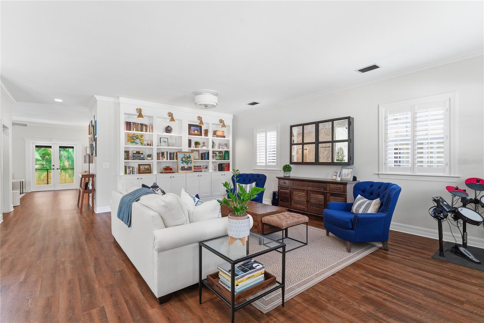 Living/Dining Combo