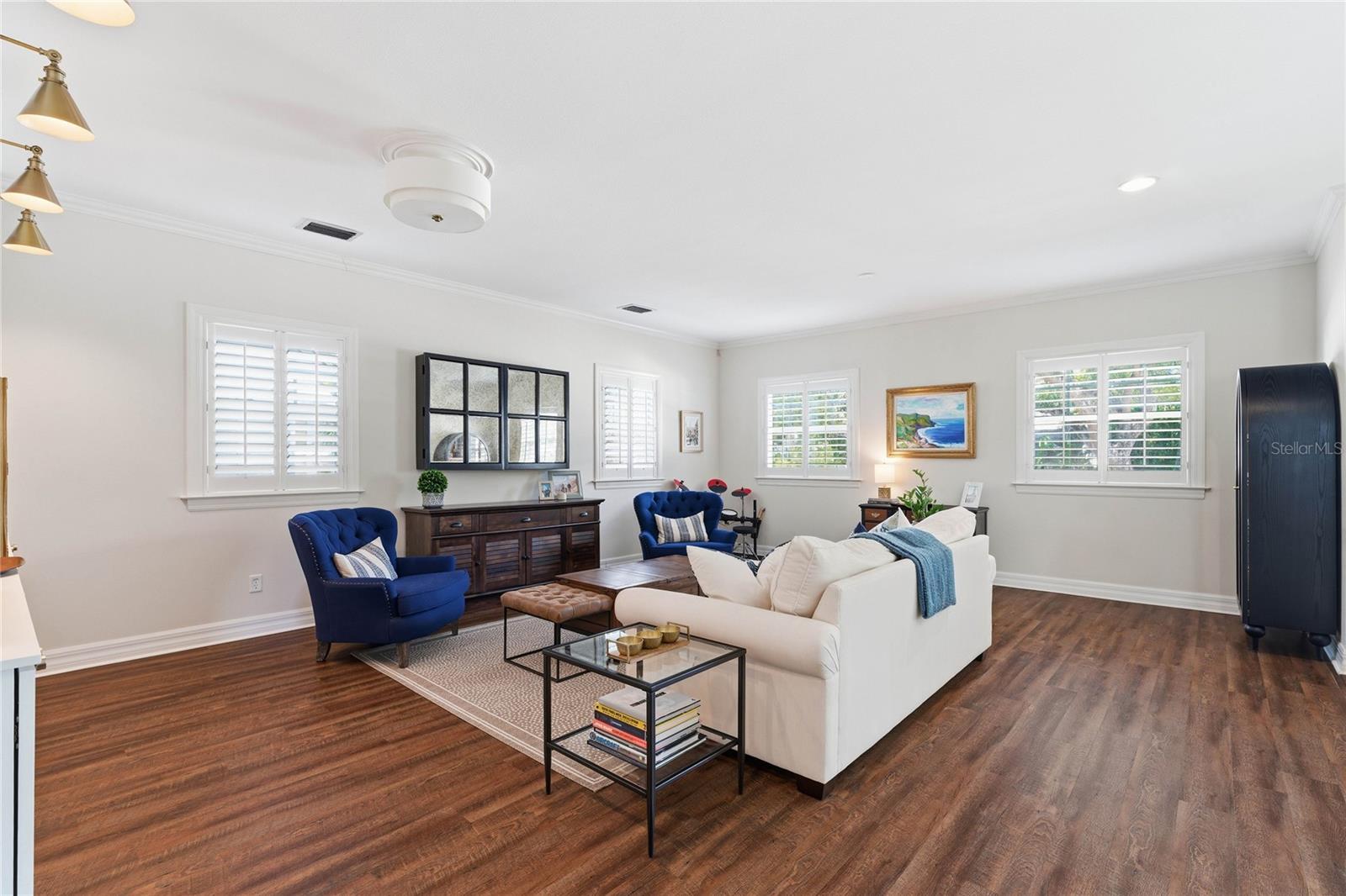 Living/Dining Combo