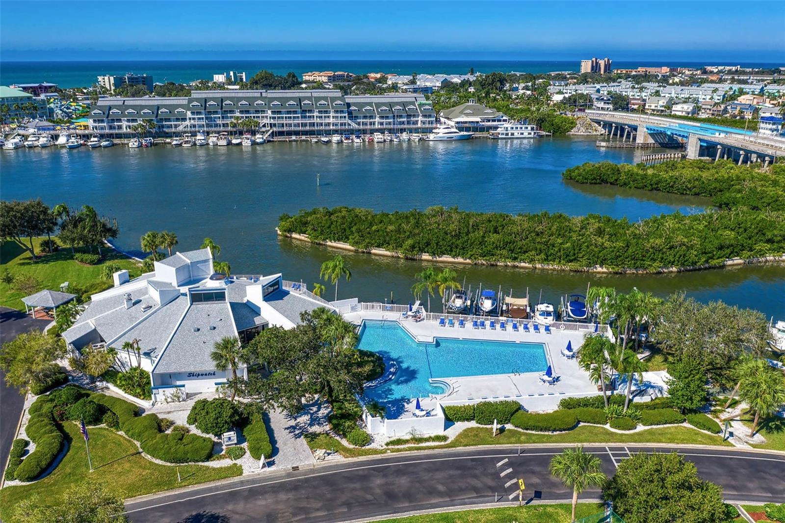 Clubhouse & Pool