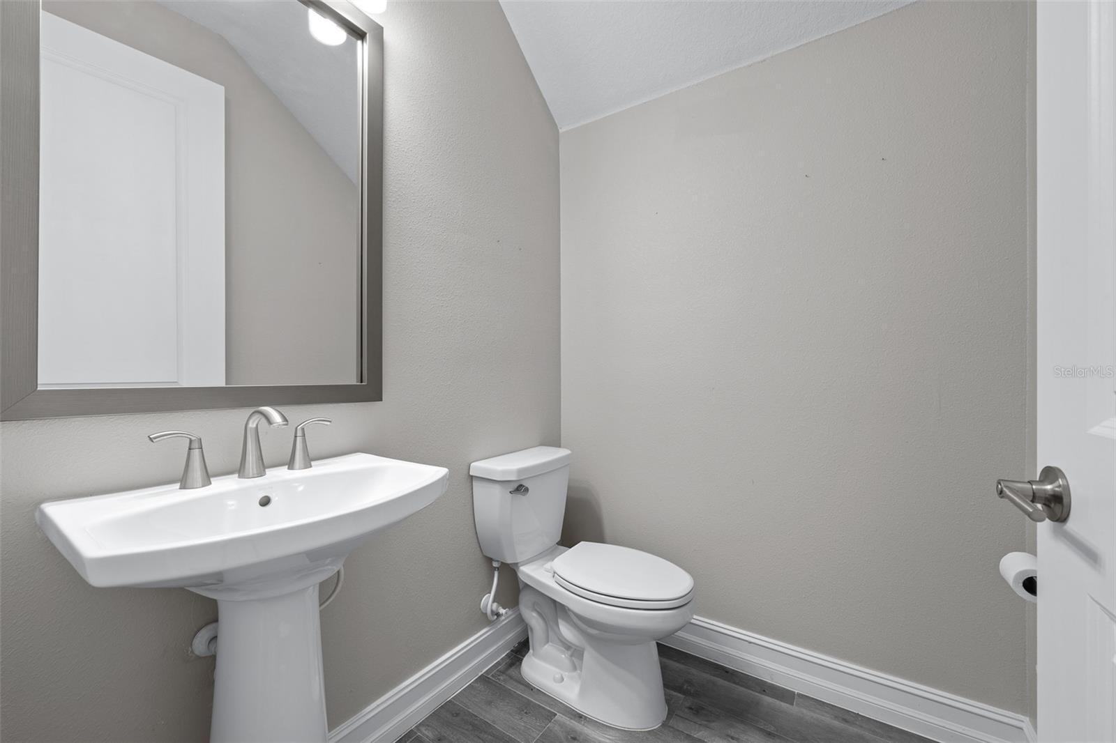 Powder room 1st floor
