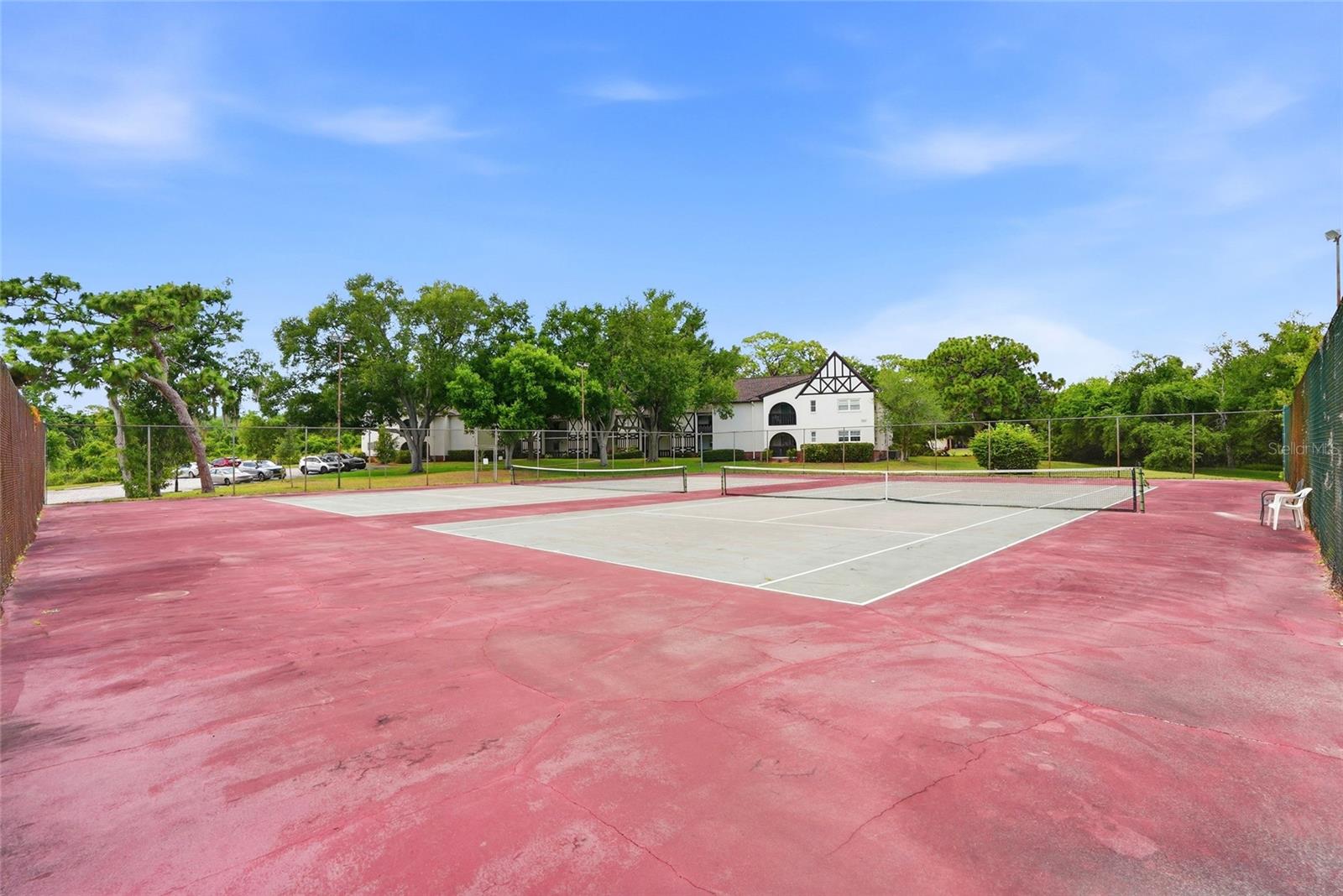 Tennis/Pickleball Courts